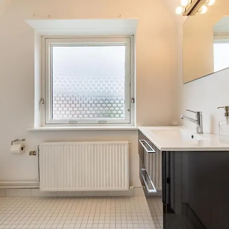 Muremestervilla Ved Hav Og Skov Stubbekøbing