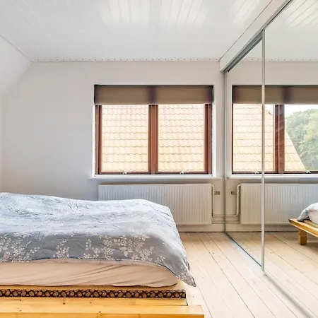 منزل ريفي Muremestervilla Ved Hav Og Skov