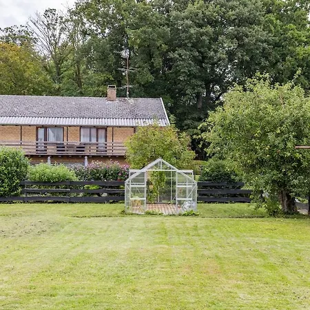 منزل ريفي Muremestervilla Ved Hav Og Skov Stubbekøbing