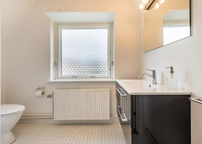 Muremestervilla Ved Hav Og Skov Stubbekøbing